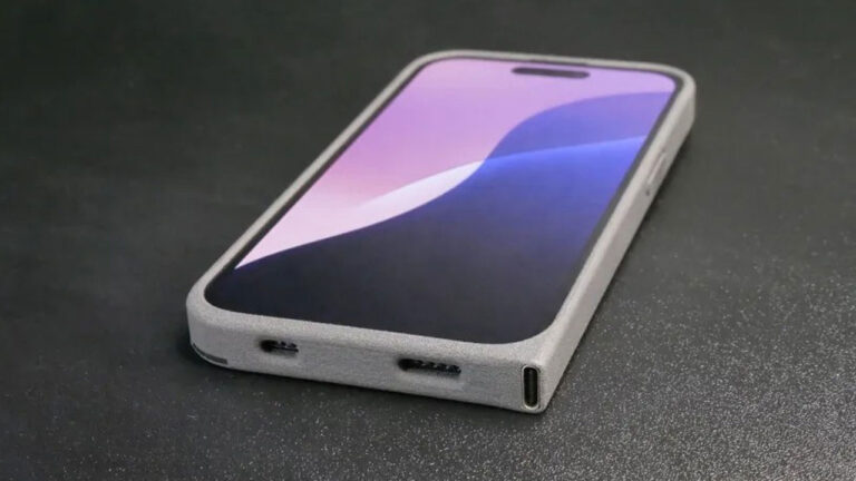 eski-iphonelara-usb-cyi-getiren-kilif-mucidi-hic-de-yabanci-degil-RSc8MpRM.jpg