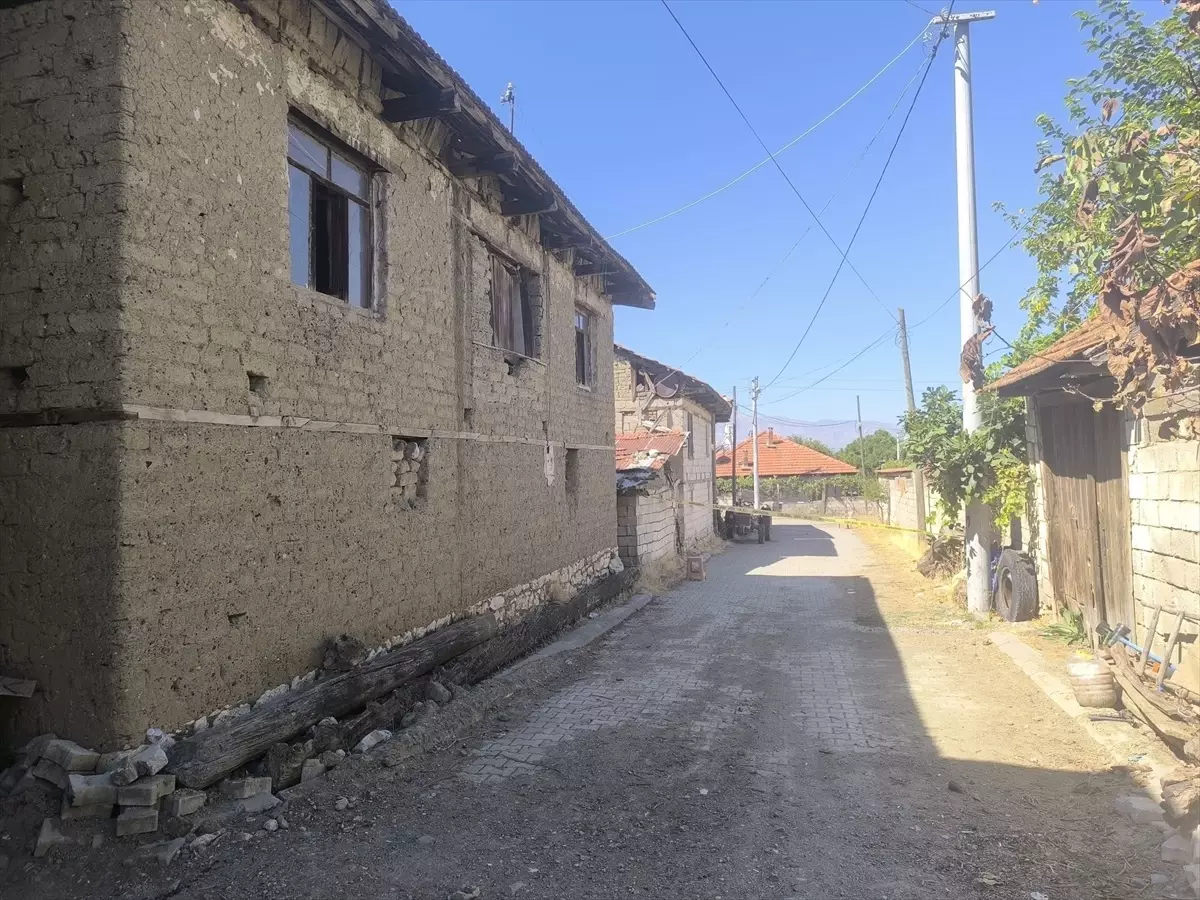 acipayamda yasli kadin darp edilerek oldu STMp7hud