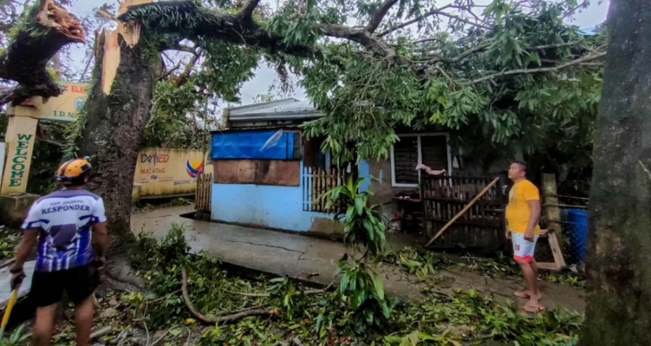 filipinleri bualoi tropikal firtinasi vurdu 19 olu DAXJqIQk