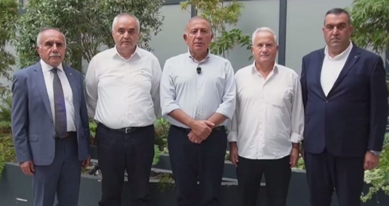 gursel tekinin listesindeki ozgur celikten tepki ceken paylasim I5Y5PPCG