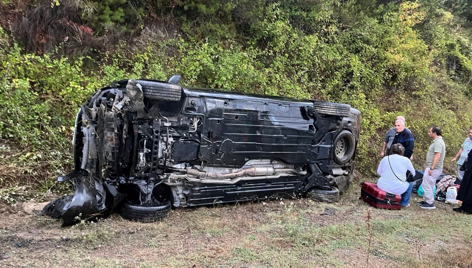 kastamonuda hafif ticari arac takla atti 3 yarali tHb4PlEO