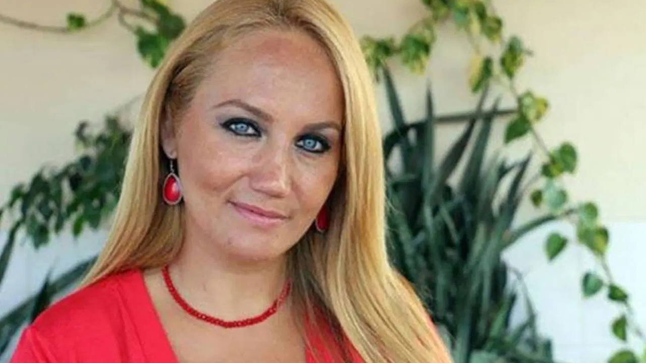 orgut propagandasi suclamasi sanatci pinar aydinlar icin hapis cezasi istemi 82ZPlgp4