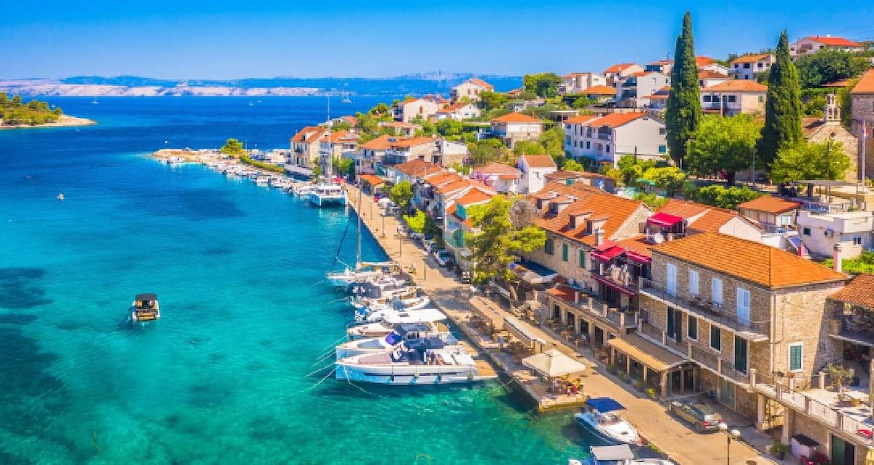 turklerin yeni rotasi oldu hem ab ulkesi hem de cok ucuz gGVpMeXD