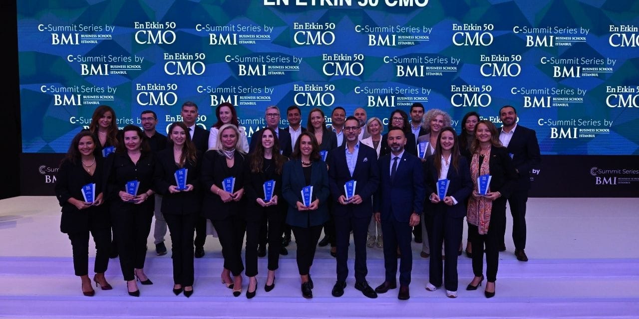 turkiyenin en etkin 50 pazarlama lideri odullerini aldi GymMZrQI