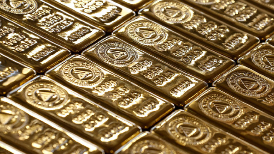 Altın haftalık kazanca ilerliyor