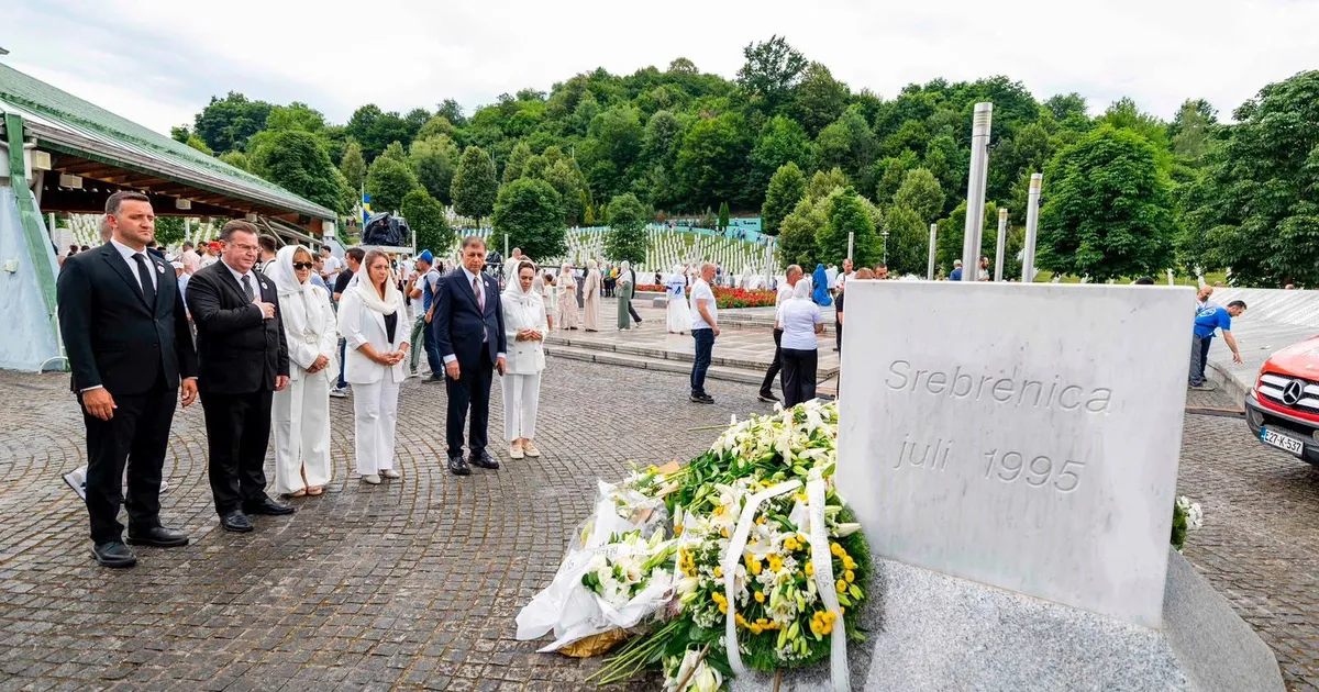Baskan tugay srebrenica katliamini anma torenlerine katildi Bz7lW6e6
