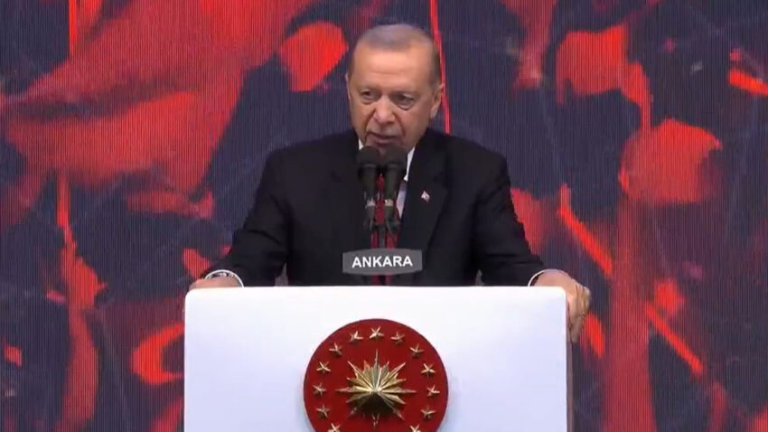 Cumhurbaskani erdogan insan bir kere olur ama adam gibi olur 4MNwJw5g